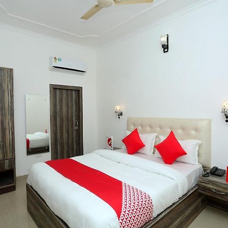 Hotel Oyo 16544 Bella Vista By Jordan à Agra  Extérieur photo