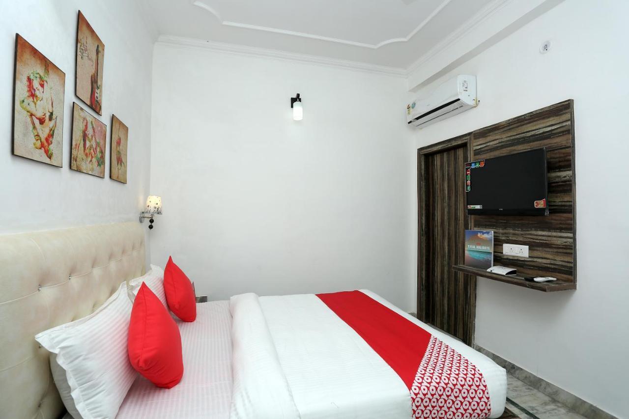 Hotel Oyo 16544 Bella Vista By Jordan à Agra  Extérieur photo
